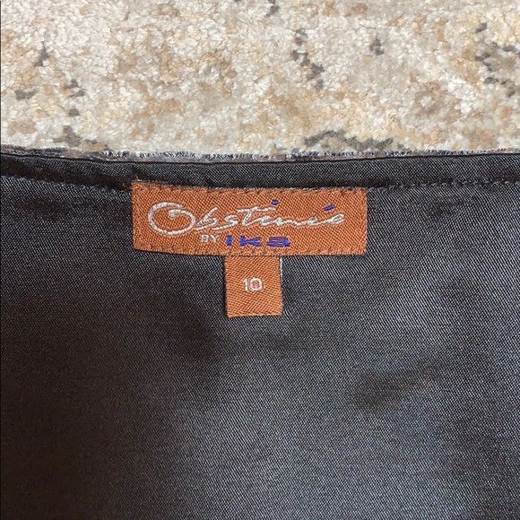 Heavy velvet shell by Obstinance by IKA. - Picture 2 of 5